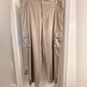 Dressy satin cargo pant Size 18, NWOT